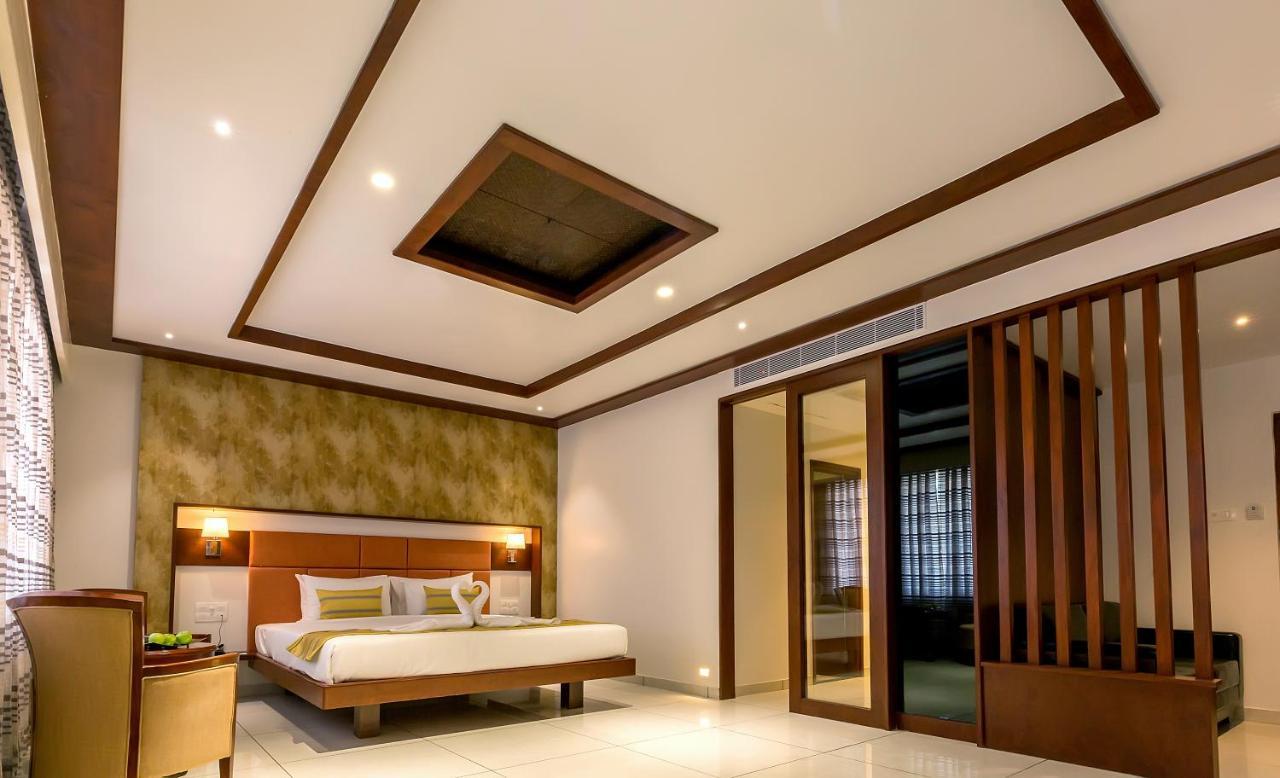 The Fern Residency Vijayapura Hotell Bijāpur Exteriör bild