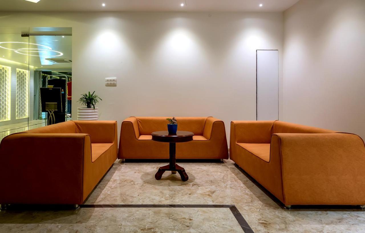The Fern Residency Vijayapura Hotell Bijāpur Exteriör bild