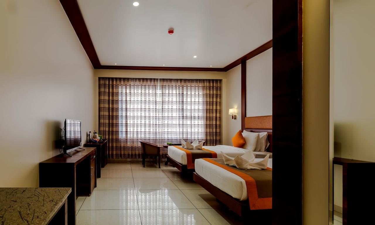 The Fern Residency Vijayapura Hotell Bijāpur Exteriör bild