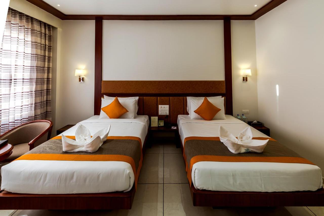 The Fern Residency Vijayapura Hotell Bijāpur Exteriör bild
